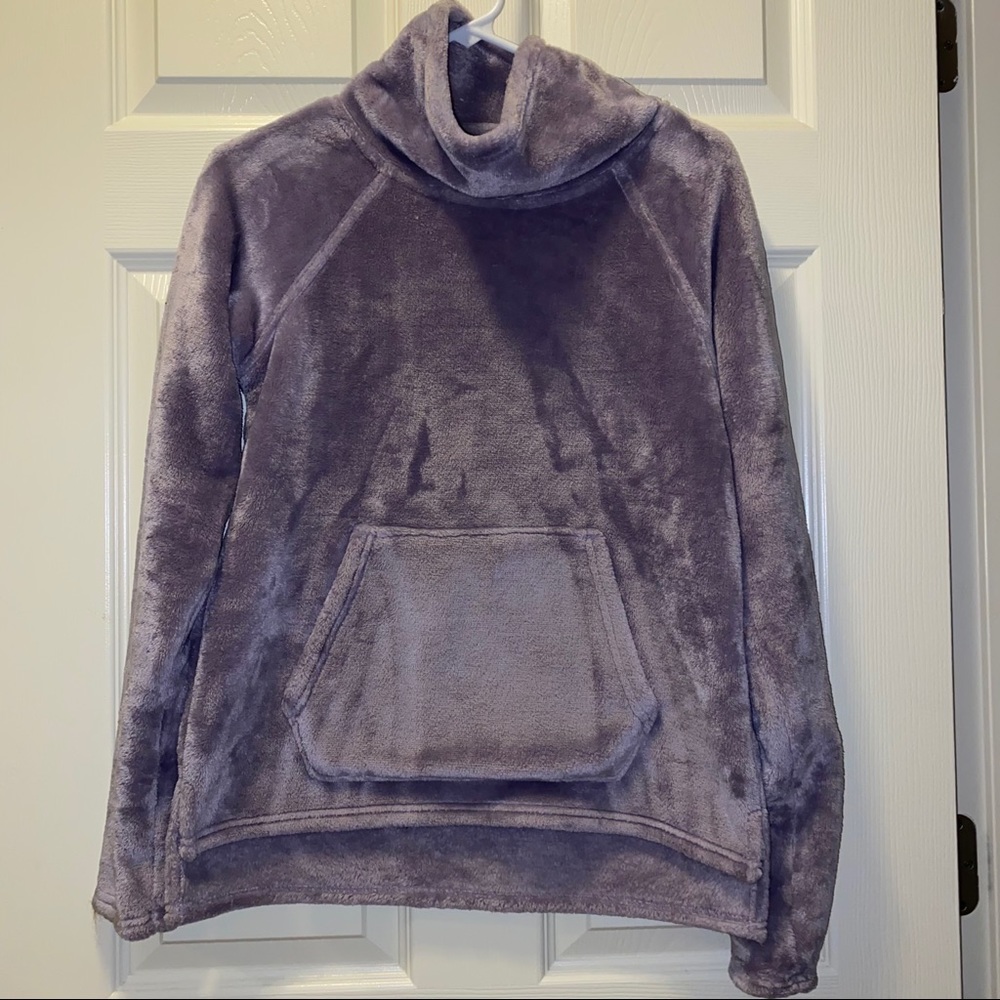 Champion Fuzzy Lavender Pullover S